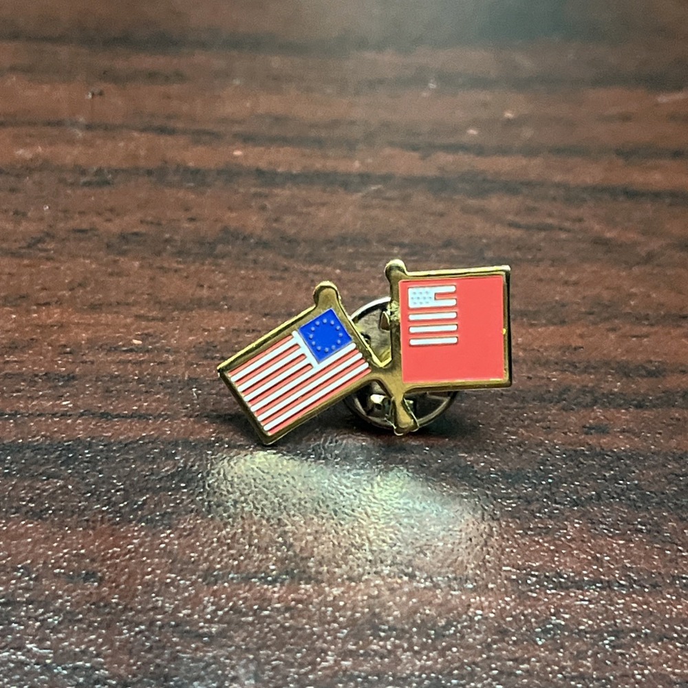 Betsy Ross Grand Union Flags American Revolution Lapel Hat Pin